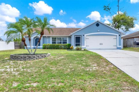 Villa ou maison à vendre à Deltona, Floride: 4 chambres, 145.21 m2 № 1795152 - photo 2