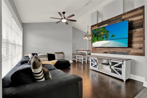 Villa ou maison à vendre à Deltona, Floride: 4 chambres, 145.21 m2 № 1795152 - photo 18