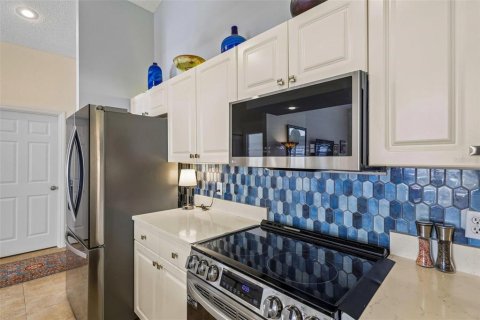 Copropriété à vendre à Sarasota, Floride: 2 chambres, 99.13 m2 № 2373341 - photo 13