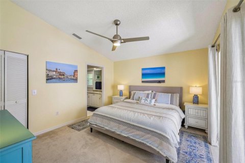 Copropriété à vendre à Sarasota, Floride: 2 chambres, 99.13 m2 № 2373341 - photo 18