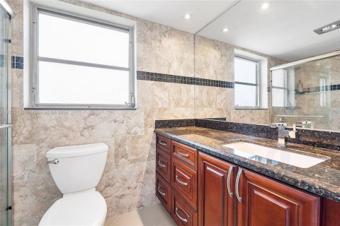 Condominio en venta en Pompano Beach, Florida, 3 dormitorios, 129.13 m2 № 1864077 - foto 27