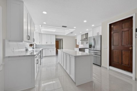 Villa ou maison à vendre à Brandon, Floride: 4 chambres, 370.03 m2 № 2147676 - photo 20