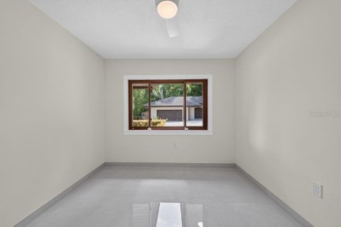 Villa ou maison à vendre à Brandon, Floride: 4 chambres, 370.03 m2 № 2147676 - photo 29