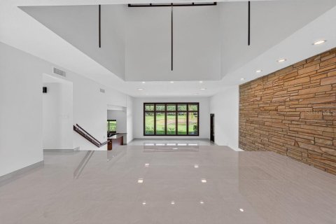Villa ou maison à vendre à Brandon, Floride: 4 chambres, 370.03 m2 № 2147676 - photo 6