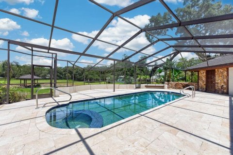 Villa ou maison à vendre à Brandon, Floride: 4 chambres, 370.03 m2 № 2147676 - photo 2