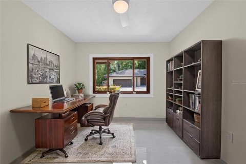 Villa ou maison à vendre à Brandon, Floride: 4 chambres, 370.03 m2 № 2147676 - photo 30