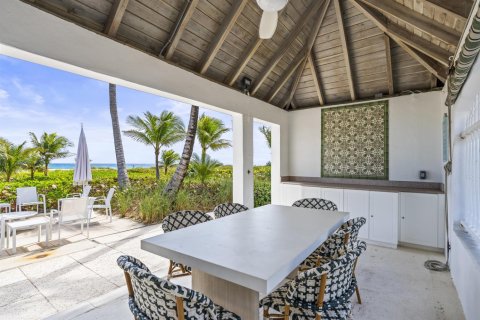 Villa ou maison à vendre à Palm Beach, Floride: 5 chambres, 382.11 m2 № 2418276 - photo 22