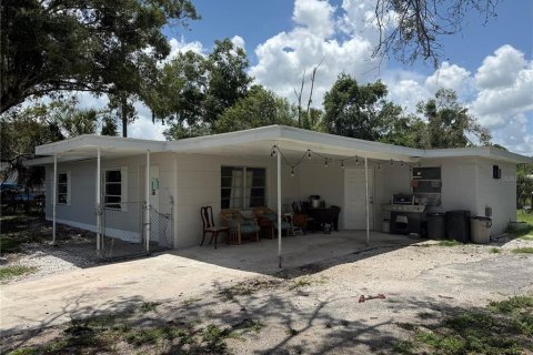 Casa en venta en Arcadia, Florida, 5 dormitorios, 119.01 m2 № 2207409 - foto 2