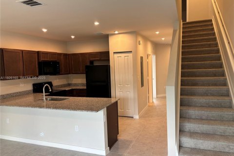 Adosado en alquiler en Florida City, Florida, 3 dormitorios, 117.06 m2 № 1984690 - foto 12