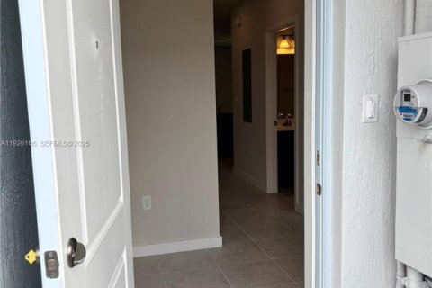 Adosado en alquiler en Florida City, Florida, 3 dormitorios, 117.06 m2 № 1984690 - foto 3