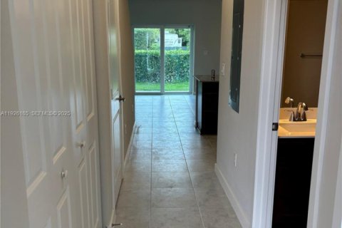 Adosado en alquiler en Florida City, Florida, 3 dormitorios, 117.06 m2 № 1984690 - foto 7