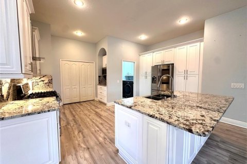 Casa en venta en Tampa, Florida, 5 dormitorios, 322.37 m2 № 1407605 - foto 21
