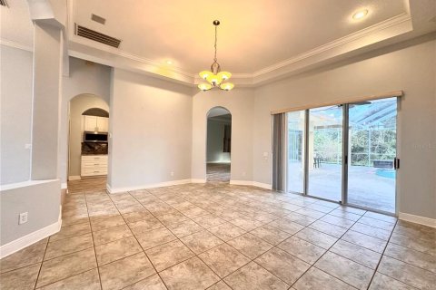 Casa en venta en Tampa, Florida, 5 dormitorios, 322.37 m2 № 1407605 - foto 5