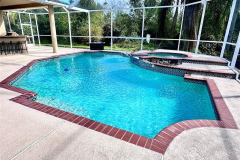 Casa en venta en Tampa, Florida, 5 dormitorios, 322.37 m2 № 1407605 - foto 2