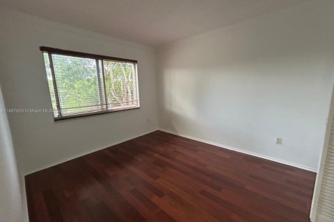 Снять в аренду квартиру в Майами, Флорида 2 спальни, 74.69м2, № 1942378 - фото 24