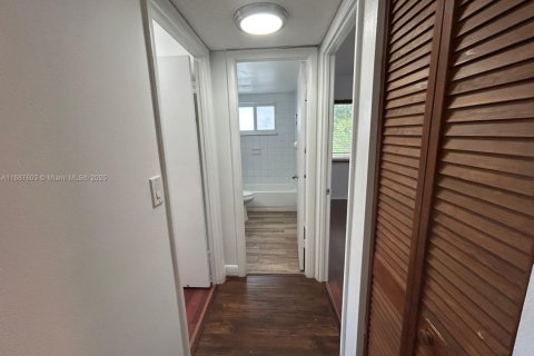 Снять в аренду квартиру в Майами, Флорида 2 спальни, 74.69м2, № 1942378 - фото 19