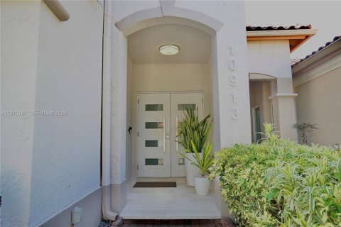 Touwnhouse à vendre à Doral, Floride: 4 chambres, 203.08 m2 № 2153986 - photo 7