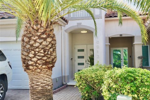 Touwnhouse à vendre à Doral, Floride: 4 chambres, 203.08 m2 № 2153986 - photo 4