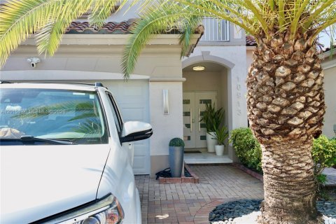 Touwnhouse à vendre à Doral, Floride: 4 chambres, 203.08 m2 № 2153986 - photo 6