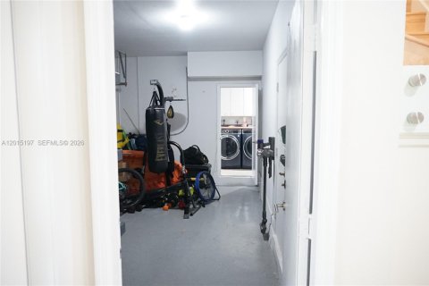 Touwnhouse à vendre à Doral, Floride: 4 chambres, 203.08 m2 № 2153986 - photo 11