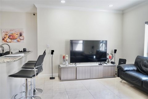 Touwnhouse à vendre à Doral, Floride: 4 chambres, 203.08 m2 № 2153986 - photo 27