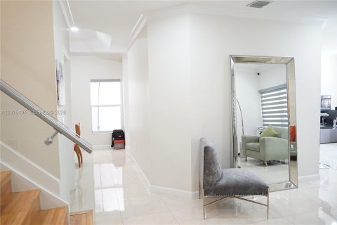 Touwnhouse à vendre à Doral, Floride: 4 chambres, 203.08 m2 № 2153986 - photo 22