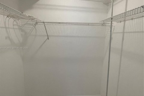 Condominio en alquiler en Tamarac, Florida, 2 dormitorios, 95.22 m2 № 2033926 - foto 24