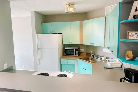 Купить кондоминиум в Сент-Питерсберг, Флорида 4 комнаты, 65.77м2, № 2204237 - фото 6