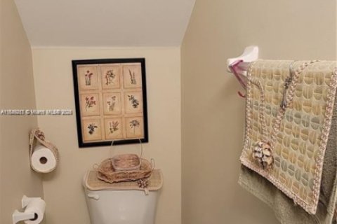 Condo in Homestead, Florida, 2 bedrooms  № 1850797 - photo 11