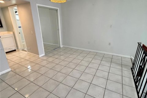 Снять в аренду кондоминиум в Корал-Гейблс, Флорида 1 спальня, 60.11м2, № 2050801 - фото 15