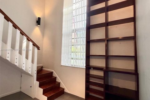 Снять в аренду кондоминиум в Корал-Гейблс, Флорида 1 спальня, 60.11м2, № 2050801 - фото 7