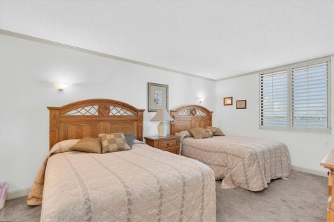 Condo in Saint Petersburg, Florida, 2 bedrooms  № 2352375 - photo 20