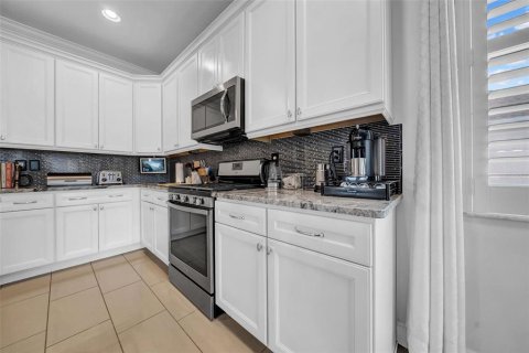 Casa en venta en Land O' Lakes, Florida, 4 dormitorios, 280.01 m2 № 1866358 - foto 20