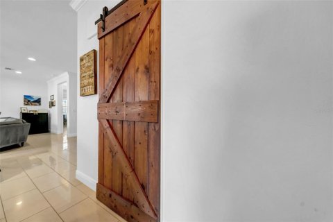 Casa en venta en Land O' Lakes, Florida, 4 dormitorios, 280.01 m2 № 1866358 - foto 19
