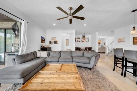 Casa en venta en Land O' Lakes, Florida, 4 dormitorios, 280.01 m2 № 1866358 - foto 22