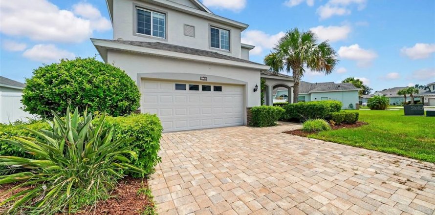 Casa en Land O' Lakes, Florida 4 dormitorios, 280.01 m2 № 1866358