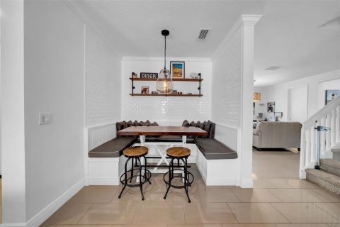 Casa en venta en Land O' Lakes, Florida, 4 dormitorios, 280.01 m2 № 1866358 - foto 15
