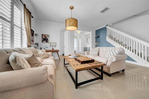 Casa en venta en Land O' Lakes, Florida, 4 dormitorios, 280.01 m2 № 1866358 - foto 7