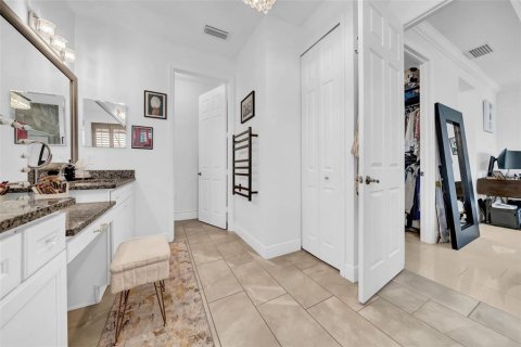 Casa en venta en Land O' Lakes, Florida, 4 dormitorios, 280.01 m2 № 1866358 - foto 28