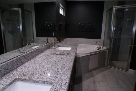 Villa ou maison à vendre à Fort Myers, Floride: 3 chambres, 123.65 m2 № 2235373 - photo 11