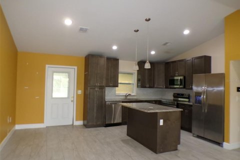 Villa ou maison à vendre à Fort Myers, Floride: 3 chambres, 123.65 m2 № 2235373 - photo 3
