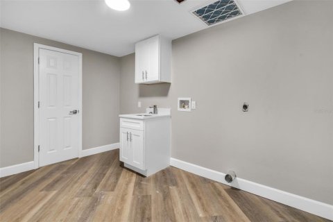 Villa ou maison à louer à Tampa, Floride: 3 chambres, 232.44 m2 № 1792072 - photo 30