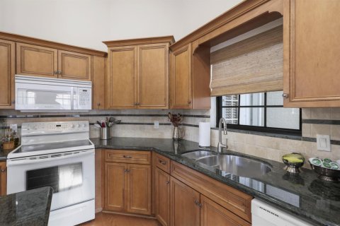 Townhouse in Juno Beach, Florida 3 bedrooms, 164.16 sq.m. № 2187068 - photo 19