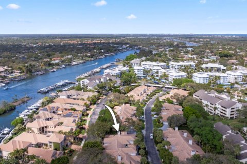 Townhouse in Juno Beach, Florida 3 bedrooms, 164.16 sq.m. № 2187068 - photo 2
