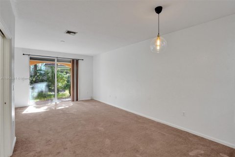 Touwnhouse à louer à Miramar, Floride: 2 chambres, 96.34 m2 № 1962629 - photo 14