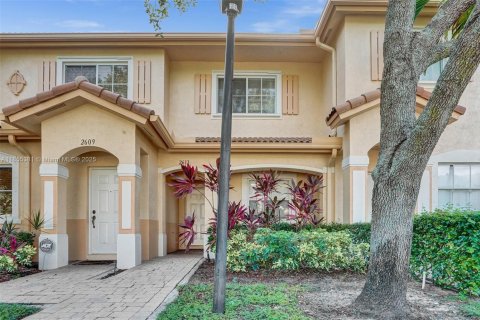 Touwnhouse à louer à Miramar, Floride: 2 chambres, 96.34 m2 № 1962629 - photo 2