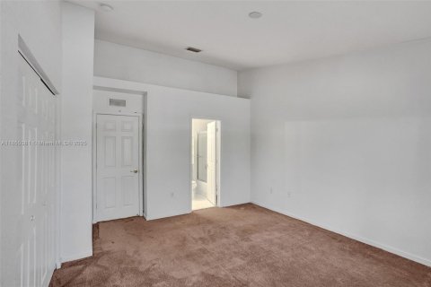 Touwnhouse à louer à Miramar, Floride: 2 chambres, 96.34 m2 № 1962629 - photo 26