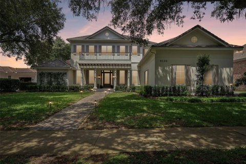 House in Windermere, Florida 5 bedrooms, 518.39 sq.m. № 2389469 - photo 2