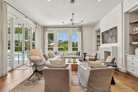 House in Windermere, Florida 5 bedrooms, 518.39 sq.m. № 2389469 - photo 19