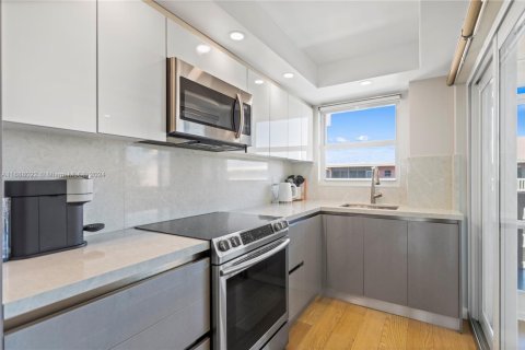 Copropriété à vendre à Hallandale Beach, Floride: 1 chambre, 61.32 m2 № 1957647 - photo 2